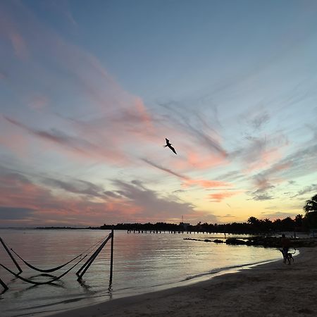 Oyo Blue Kay Mahahual Hotel Bagian luar foto