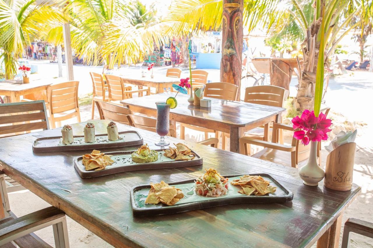 Oyo Blue Kay Mahahual Hotel Bagian luar foto